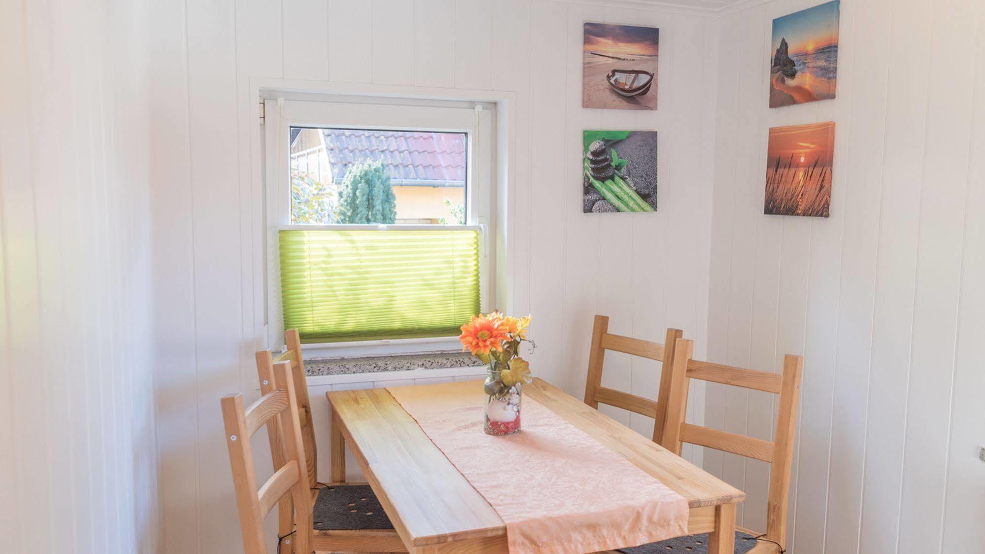 Ferienhus Baabe Fewo 01 Terrasse, Sauna- Und Schwimmbadnutzung Im Ahoi Sellin ภายนอก รูปภาพ